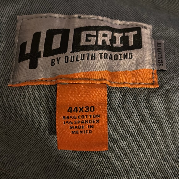 Duluth trading -44x30 like new - Picture 3 of 3